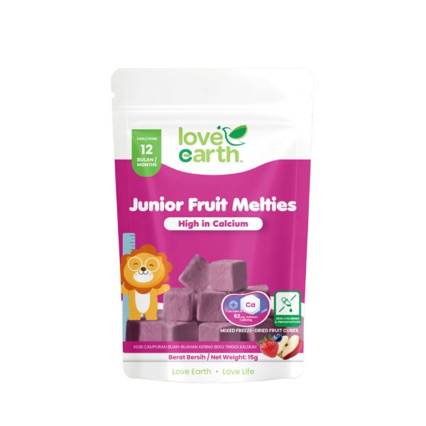 Love Earth Junior Fruit Melties a mixed freeze-dried fruit Cube Snack